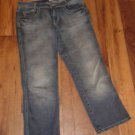 Nice  womens DKNY BLUE JEANS  Size 8  2% Spandex