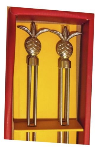 Williams Sonoma Set 4 BBQ Pineapple Skewers Brochettes Picks