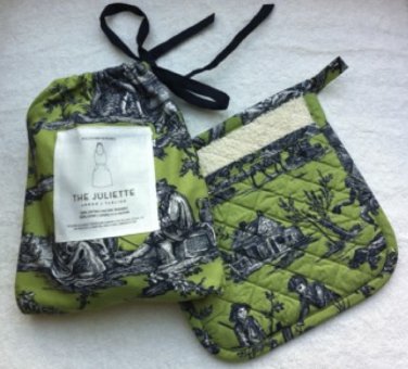 Williams Sonoma Toile Green Apron Set with Pot Holder Mitt