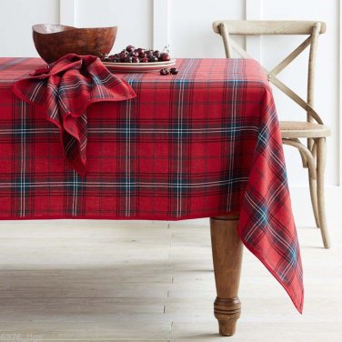 Williams Sonoma Classic Tartan Red 90" Tablecloth Plaid