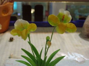 Clay flower CL0034