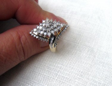 10K Yellow Gold and 1.50ct  TDW  Diamond Cluster Cocktail  Ring  -   Size 7