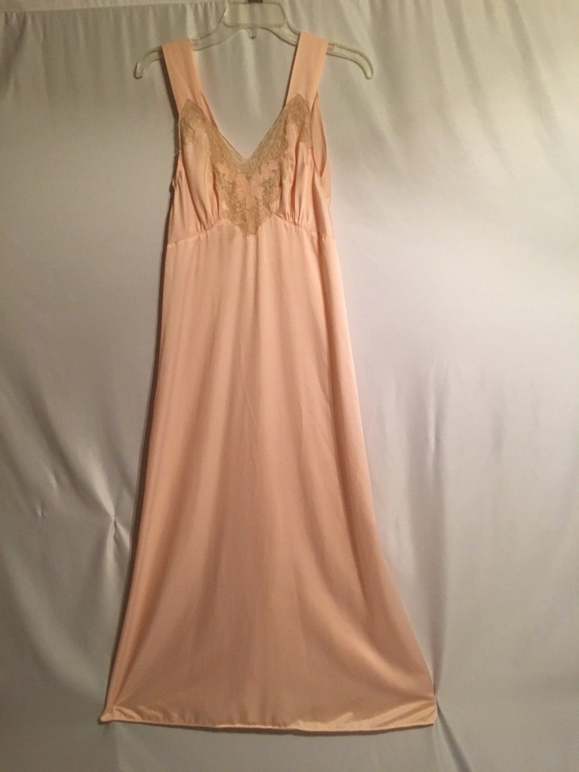 Vintage Mary Barron 1950's Nightgown Rayon biastrait flowing rayon ...