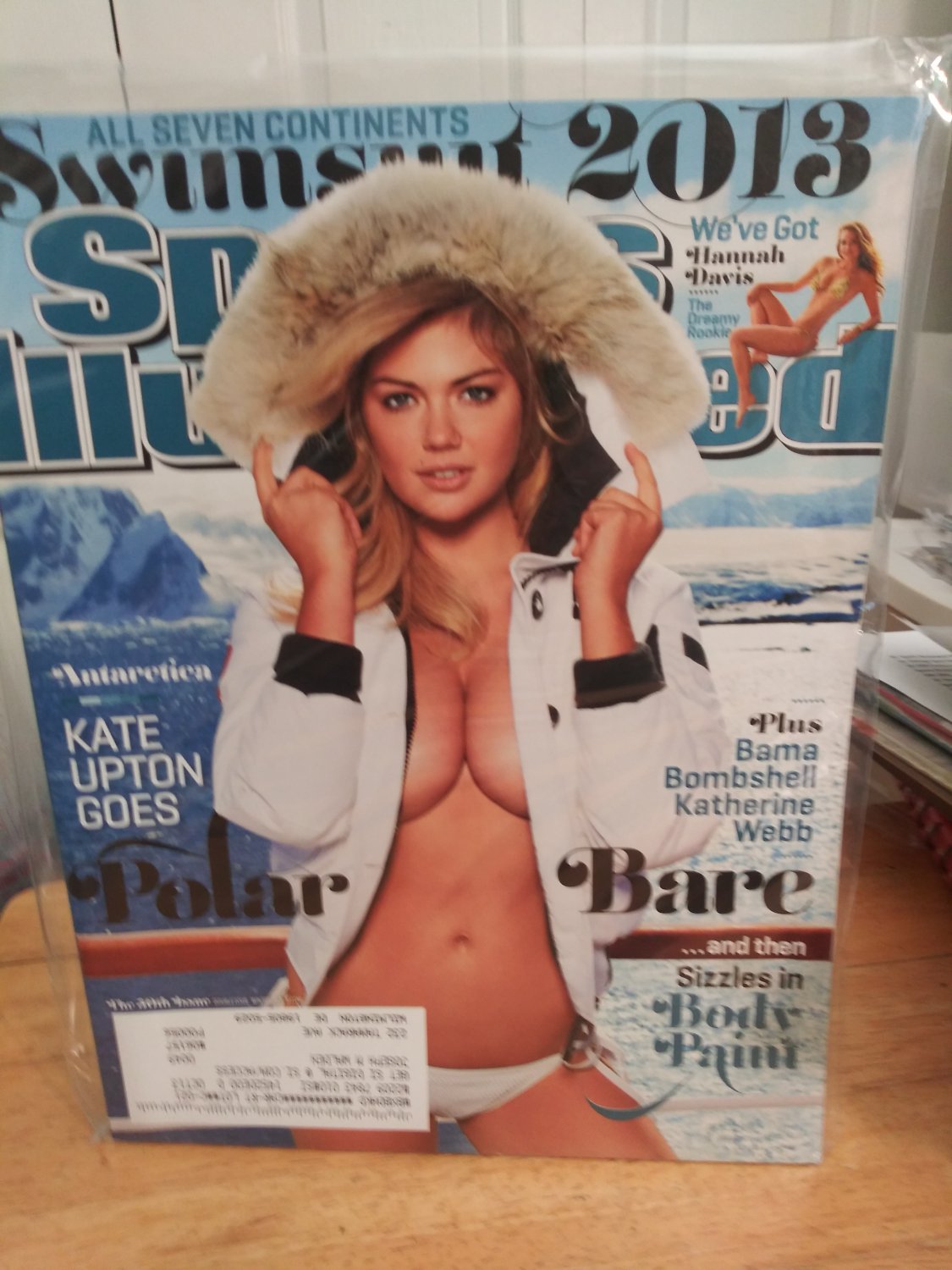 2013 Sports Illustrated SI Swimsuit Kate Upton Polar Bare Cover