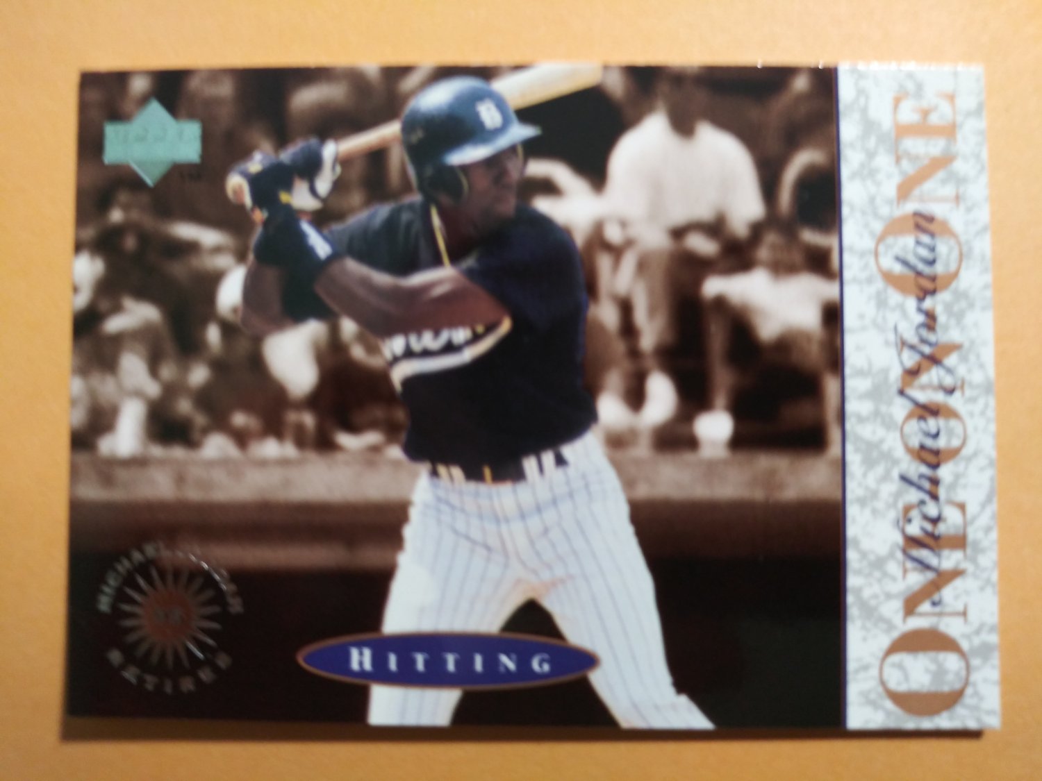 1995 UPPER DECK MICHAEL JORDAN RETIRES BASEBALL HITTING