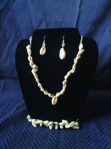 Seashell Choker Set