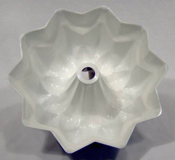 Nordic Ware Star Bundt Cake Pan