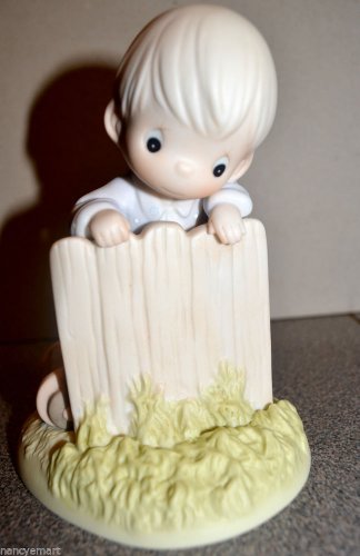 Precious Moments "IT MAY BE GREENER,BUT IT'S JUST AS HARD TO CUT #163899 NEW
