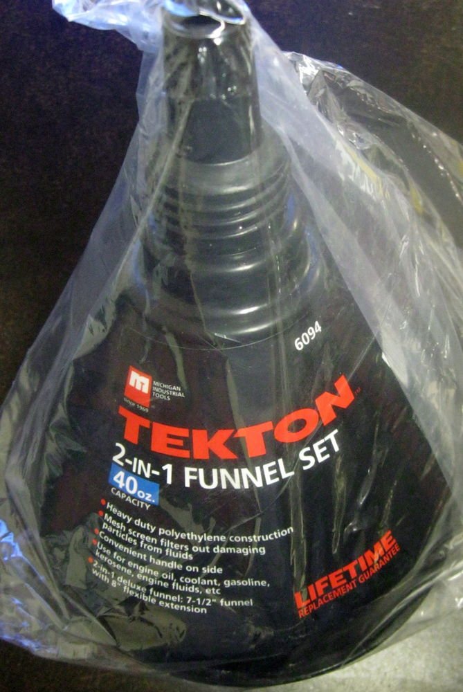 TEKTON 6094 2-in-1 Funnel with Flex Extension 40-Ounce 