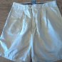 Man's tan short size 30