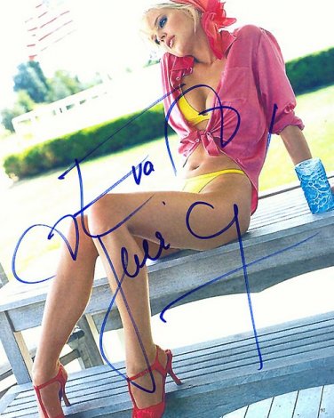 HerzigovaEva Autographed Preprint Signed Photo
