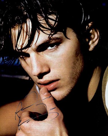 KutcherAshtonA Autographed Preprint Signed Photo