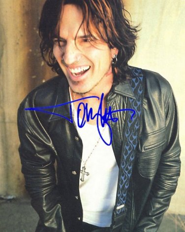 LEETOMMYc Autographed Preprint Signed Photo