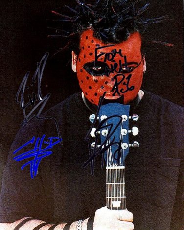 MUDVAYNEgurgg Autographed Preprint Signed Photo
