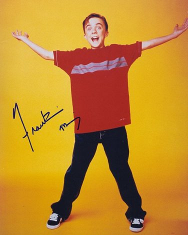 Muniz Autographed Preprint Signed Photo