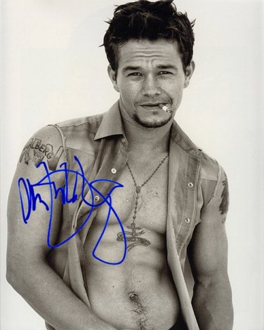 WahlbergMarkbw Autographed Preprint Signed Photo