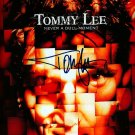 autographLEETOMMY Autographed Preprint Signed Photo