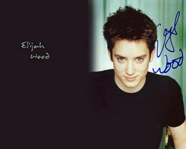 elijah_wood_ Autographed Preprint Signed Photo