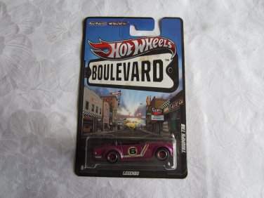 Hot Wheels 2011 Boulevard Triumph TR6 MOC by Mattel