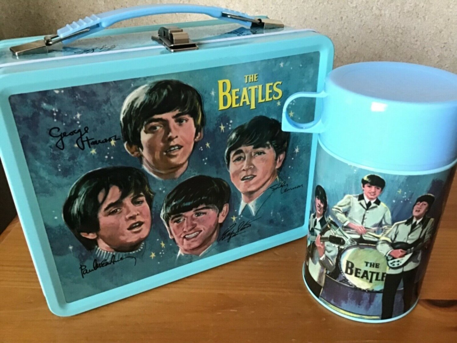 Beatles Metal Lunch Box w/ Thermos New Lunchbox Replica 1965 + Stereo