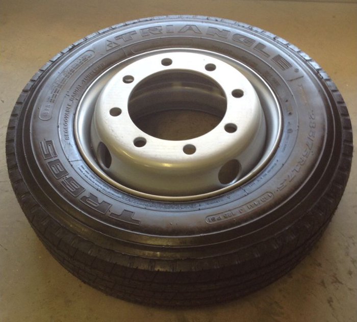 17.5" Dual Trailer 16 ply TIRE WHEEL Assembly ST215/75R17.5 8 lug