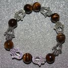 Tigers eye Hands