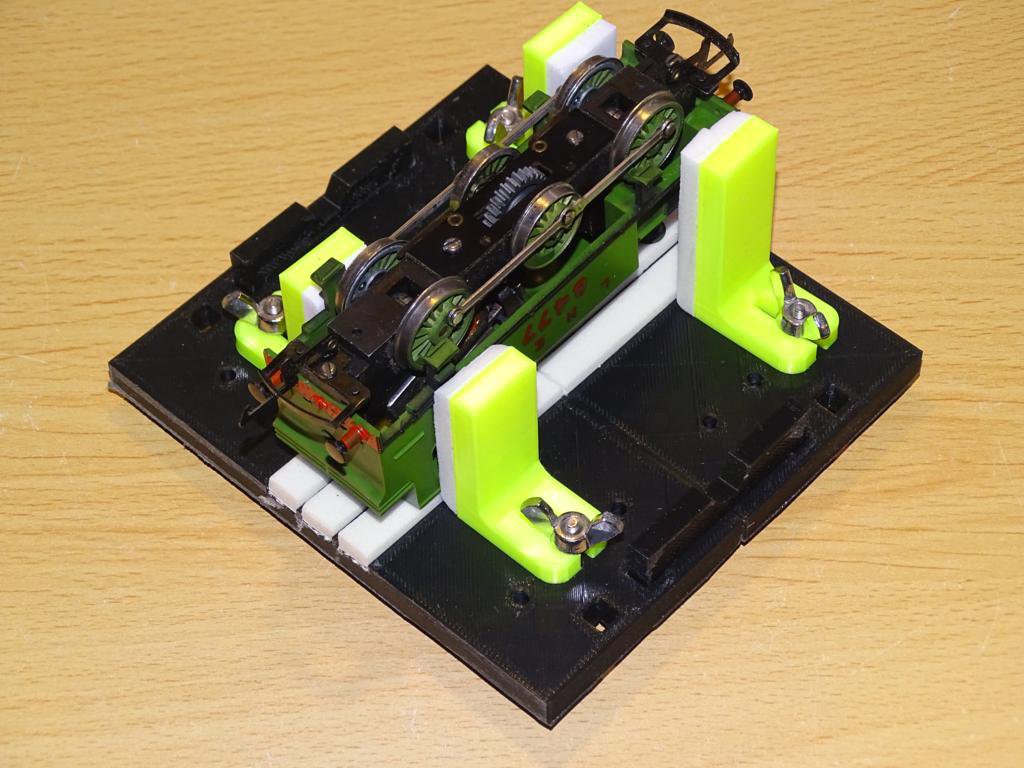 Holding Stand OO Gauge Locomotive Engine Work Base Type 3 Modellers Aid #2005