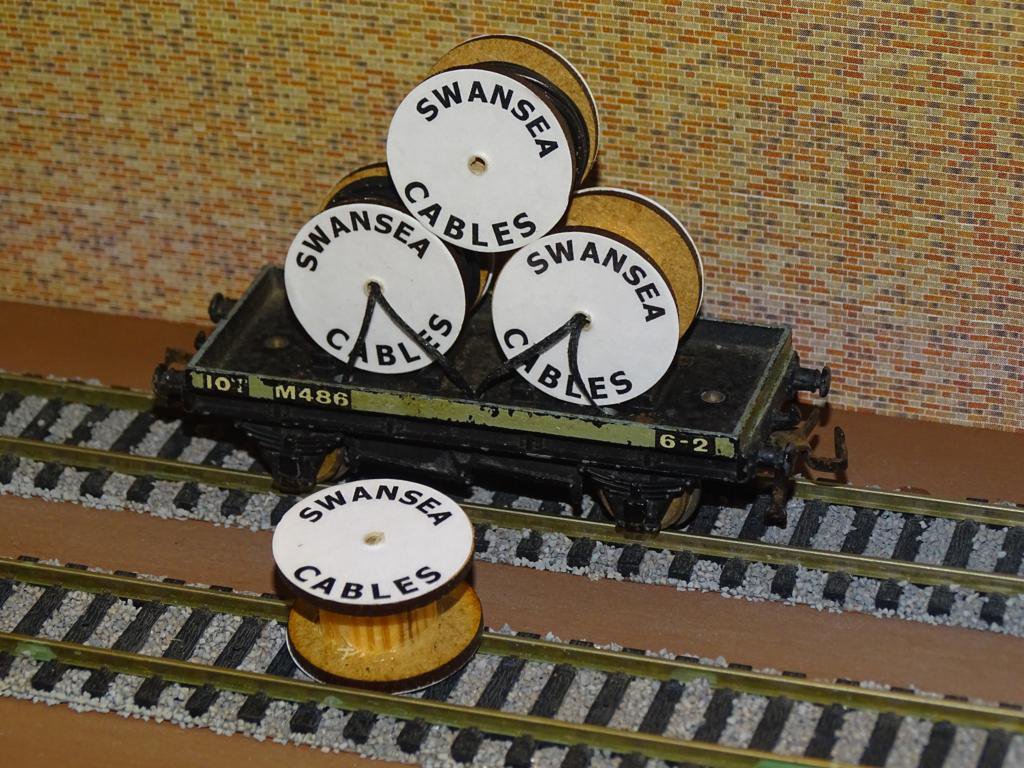 Swansea Cable Drums OO Gauge Set of 4 + FREE Bolted Pack Wagon Loads #2040