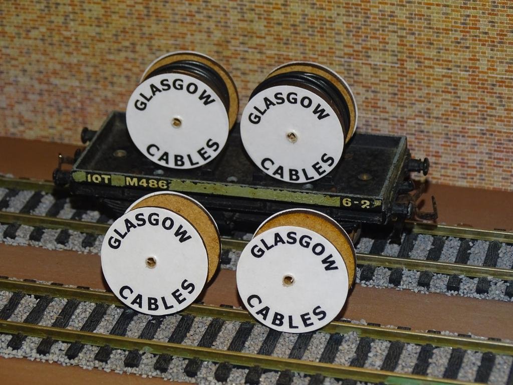 Glasgow Cable Drums OO Gauge Set of 4 + FREE Bolted Pack Wagon Loads #2036