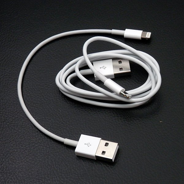 2x 8 Pin USB Data Sync Charger Cable Cord 20cm 3.3ft for iPhone 5 5S 5C iPod Touch 5 Nano 7