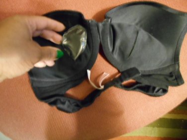 (34B) Victoria's Secret blk strapless push up bra w/gel inserts, - No straps