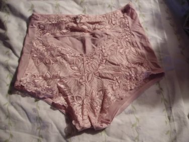 (SIZE S/6)  2 Mopas hi-waist lacy front panties