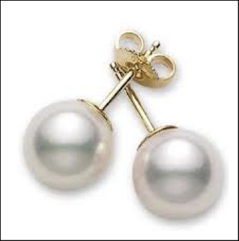 AAA Quality Round 8.5-9mm White Pearl stud 14kt Earings