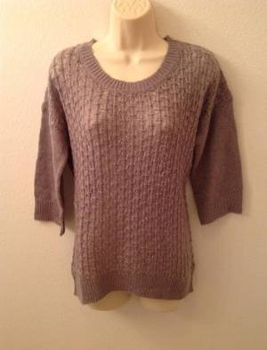 NWT Willow Bay Silver Sparkly 3/4 Sleeve Knit Sweater, Medium