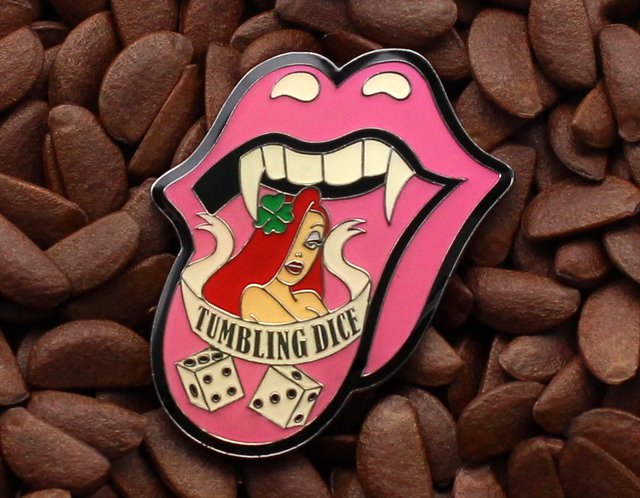 Jessica Rabbit Pins Fantasy Fantasy Tongue Tumbling Dice Pin
