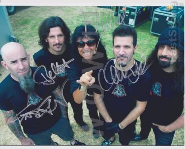 Original ANTHRAX  8x10 Signed in Person by ALL 4 Autograph Photo 2