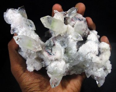 AMAZING POINTED APOPHYLLITE AND CHALCEDONY MINERALS CORAL FORMATION COLLECTIBLES