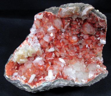 AWESOME APOPHYLLITE AND STILBITE ON RED CHALCEDONY MINERALS COLLECTIBLES 1.4 Kg