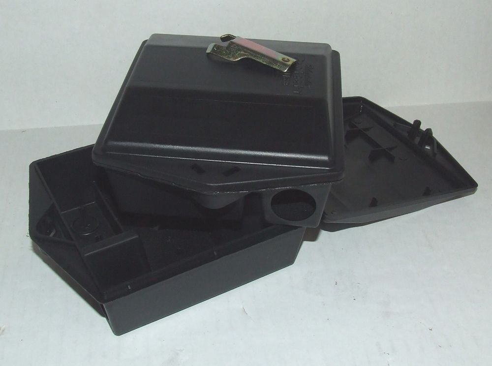 2 x Protecta Mouse Bait Station and key (Bell Labs) multiuse bait stations