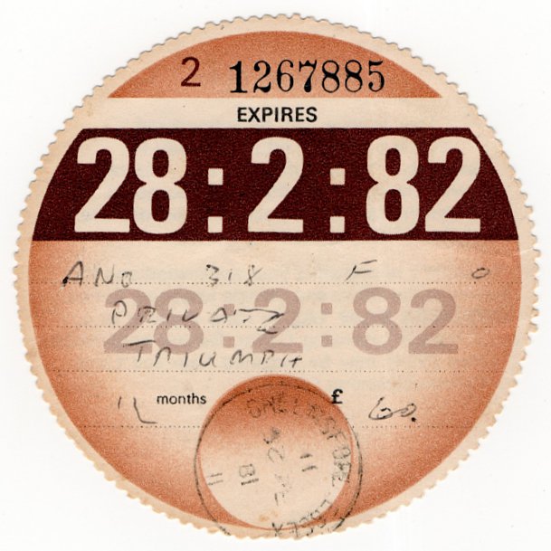(I.B) GB Revenue : Car Tax Disc (Triumph 1982)