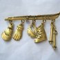 VTG J J Jonette gold tone Ski boot hat charm pin brooch   2.5" x 1.5"