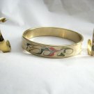 Enamel cream swirl gold tone bangle bracelet 8" & post earring set