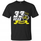 33th wedding anniversary gift 33 years strong t-shirt