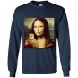 Hilarious parody mona lisa taking a selfie Long Sleeve Gildan