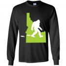 Idaho state bigfoot hunter Long Sleeve Gildan