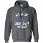 Just a girl who loves macaws funny macaw Hoodie