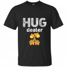Hug dealercute giraffes hugging free hugs T-shirt