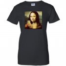 Hilarious parody mona lisa taking a selfie Women