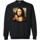 Hilarious parody mona lisa taking a selfie Sweatshirt