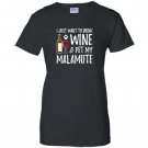 Wine and alaskan malamute for funny dog gift Women